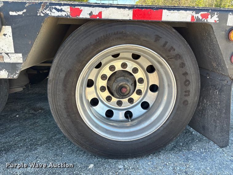 image for item YA2747 2015 Globe lowboy equipment trailer