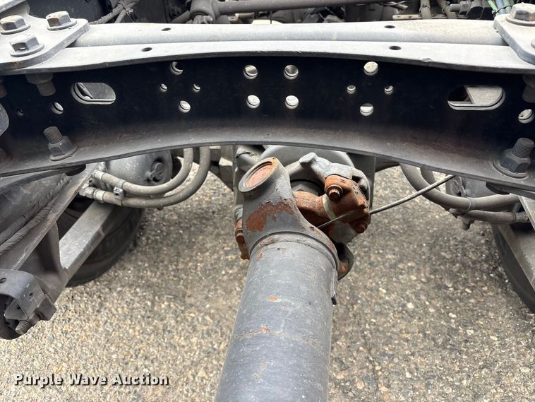 image for item YA2791 2020 Freightliner Cascadia semi truck