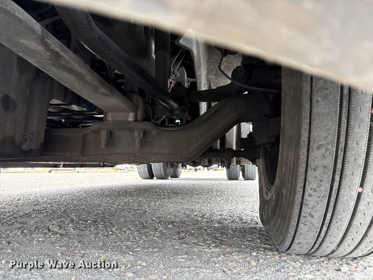 image for item YA2791 2020 Freightliner Cascadia semi truck