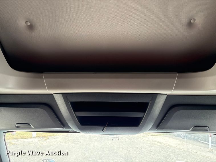 image for item YA2791 2020 Freightliner Cascadia semi truck