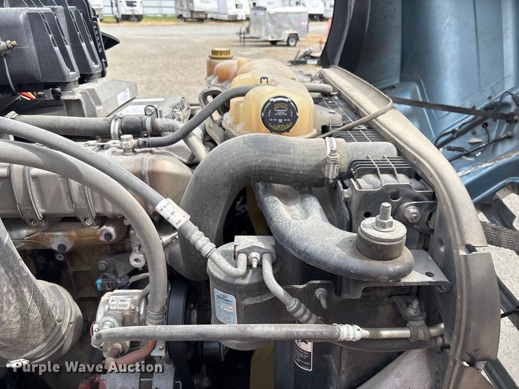 image for item YA2791 2020 Freightliner Cascadia semi truck