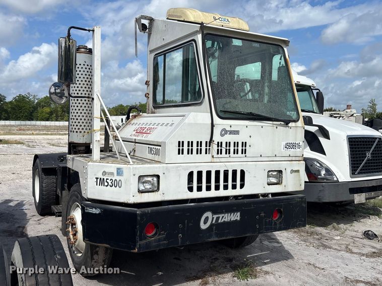 image for item YA2798 2003 Ottawa 30 yard truck