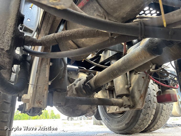 image for item YA2798 2003 Ottawa 30 yard truck