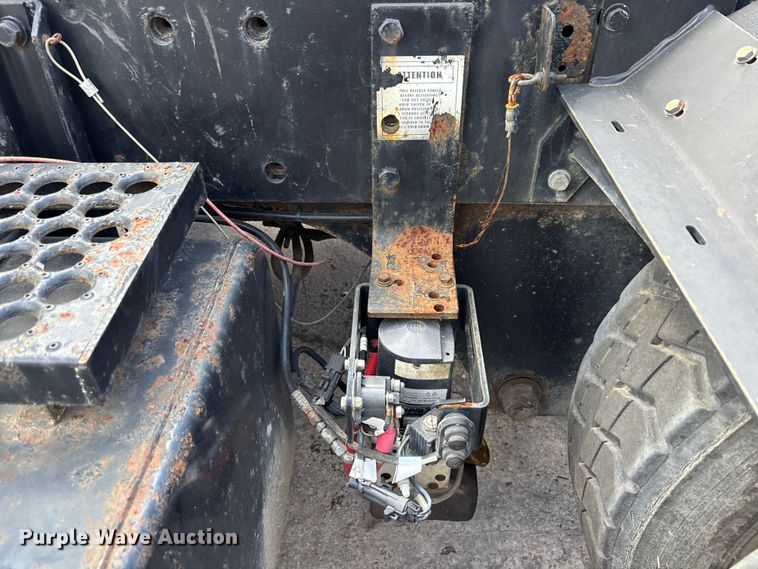 image for item YA2798 2003 Ottawa 30 yard truck