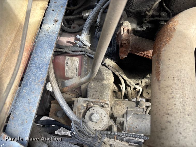 image for item YA2798 2003 Ottawa 30 yard truck