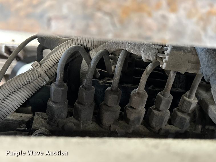 image for item YA2798 2003 Ottawa 30 yard truck