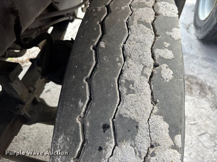 image for item YA2798 2003 Ottawa 30 yard truck