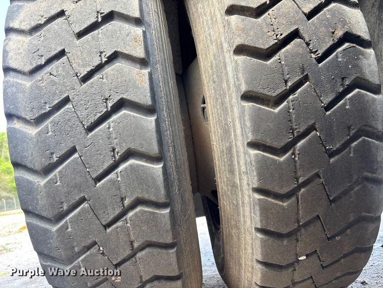 image for item YA2798 2003 Ottawa 30 yard truck