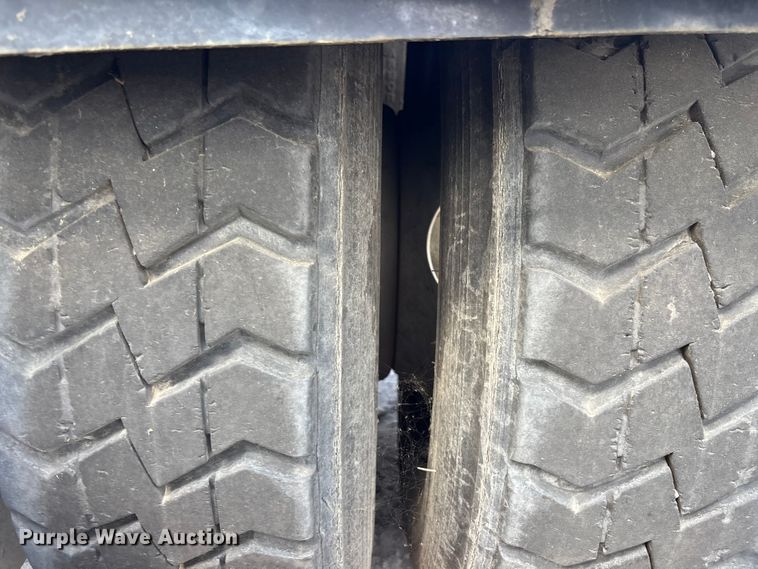 image for item YA2798 2003 Ottawa 30 yard truck