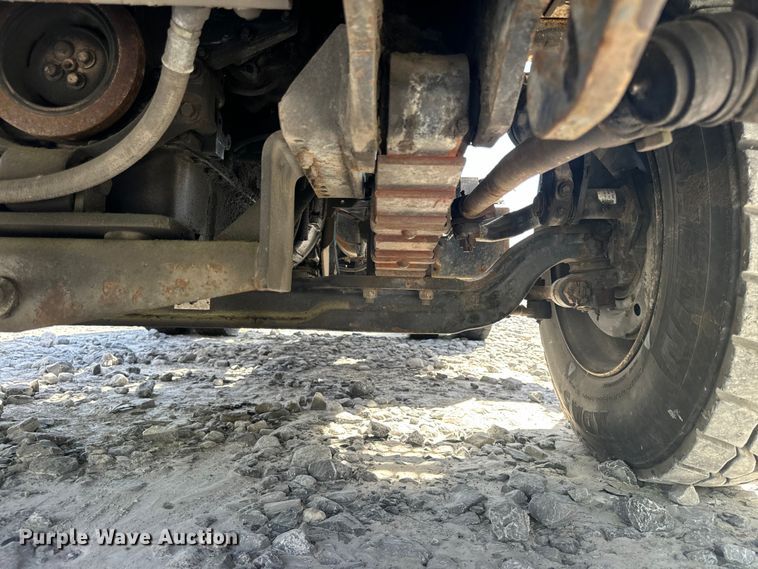 image for item YA2957 1996 Ottawa Commando 30 yard truck