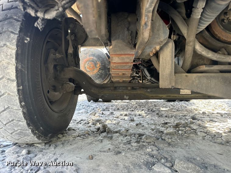 image for item YA2957 1996 Ottawa Commando 30 yard truck