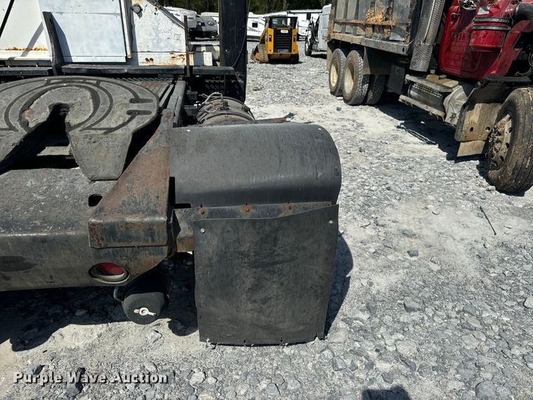 image for item YA2957 1996 Ottawa Commando 30 yard truck