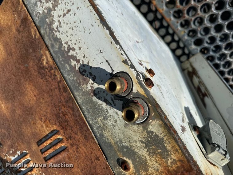 image for item YA2957 1996 Ottawa Commando 30 yard truck