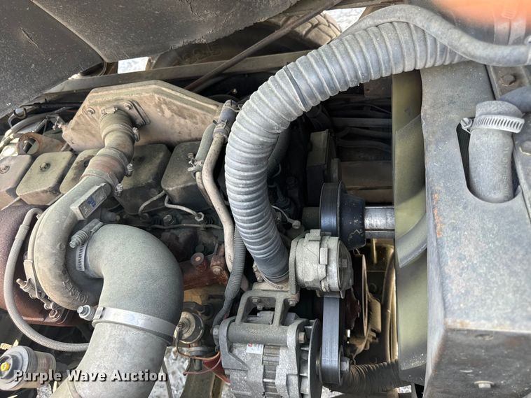 image for item YA2957 1996 Ottawa Commando 30 yard truck