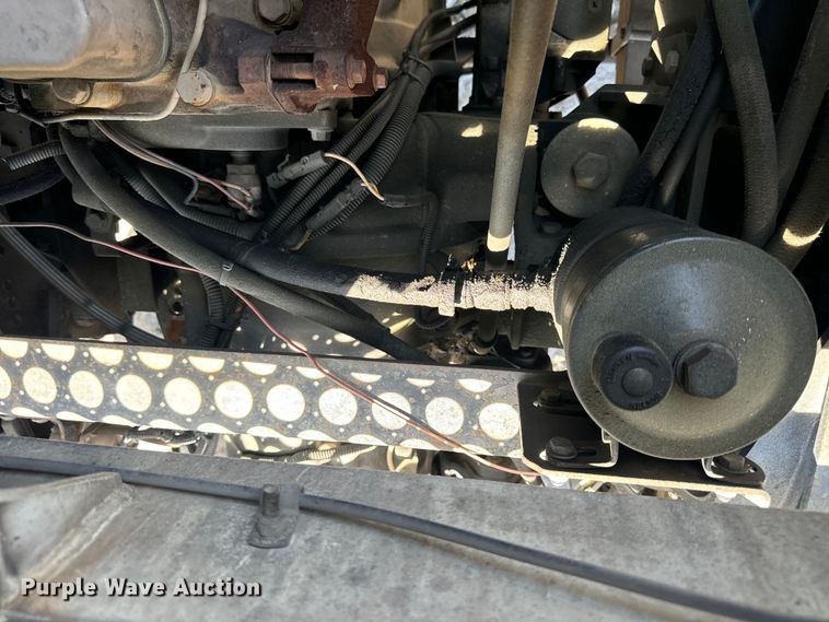 image for item YA2957 1996 Ottawa Commando 30 yard truck