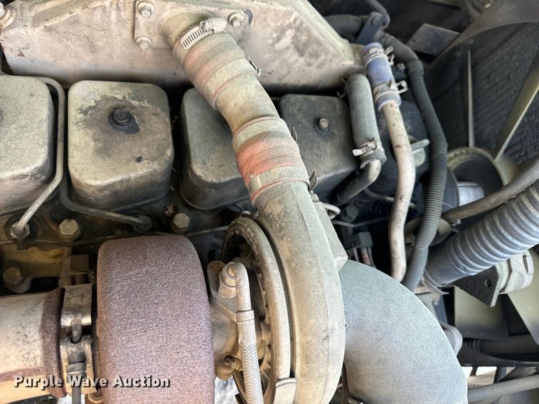 image for item YA2957 1996 Ottawa Commando 30 yard truck