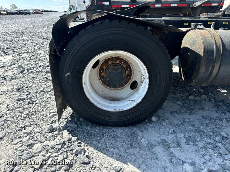 image for item YA2957 1996 Ottawa Commando 30 yard truck