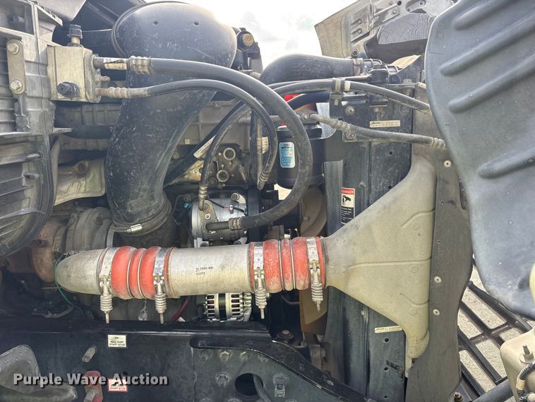 image for item YA3020 2015 Freightliner Cascadia semi truck