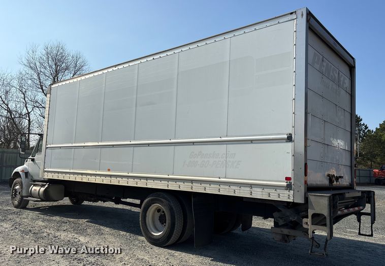 image for item YA6108 2018 International 4300 box truck