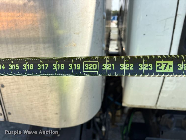 image for item YA6108 2018 International 4300 box truck