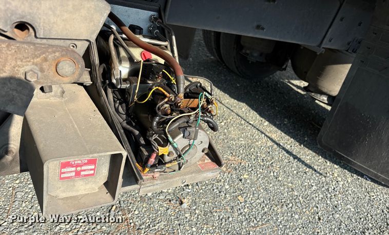 image for item YA6108 2018 International 4300 box truck