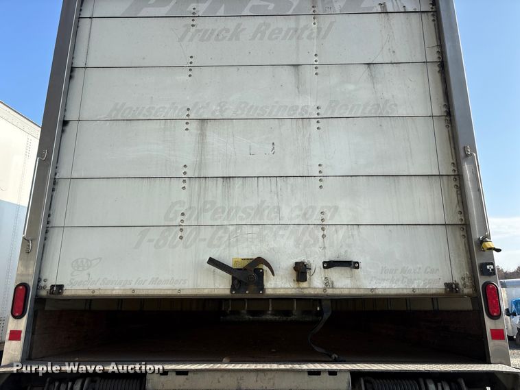 image for item YA6108 2018 International 4300 box truck