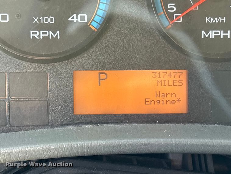 image for item YA6108 2018 International 4300 box truck