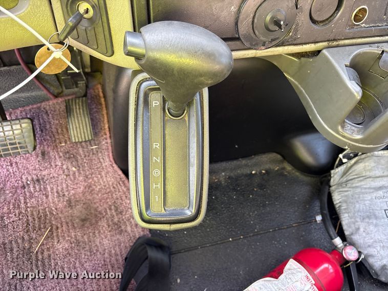 image for item YA6108 2018 International 4300 box truck