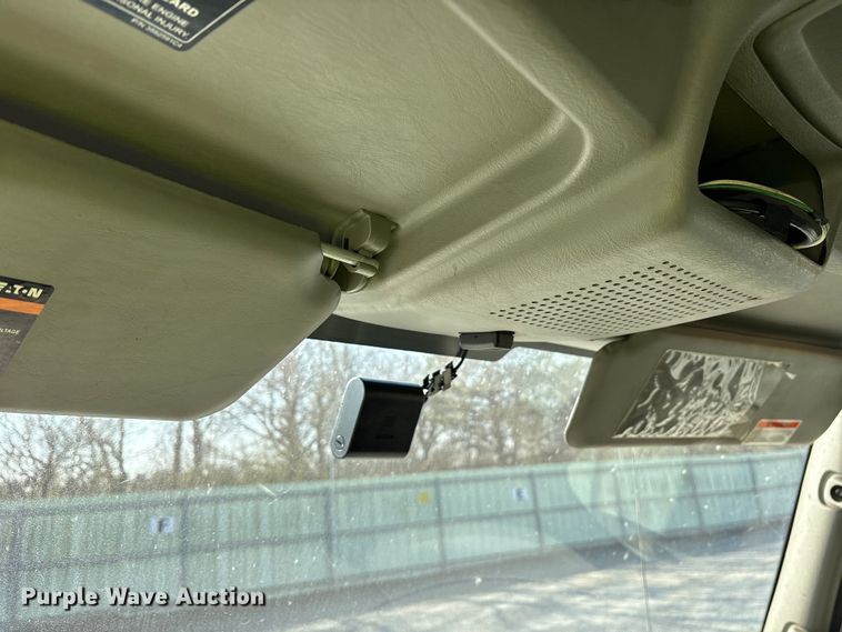 image for item YA6108 2018 International 4300 box truck