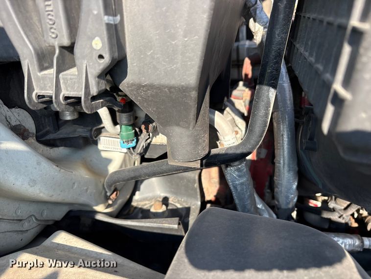 image for item YA6108 2018 International 4300 box truck