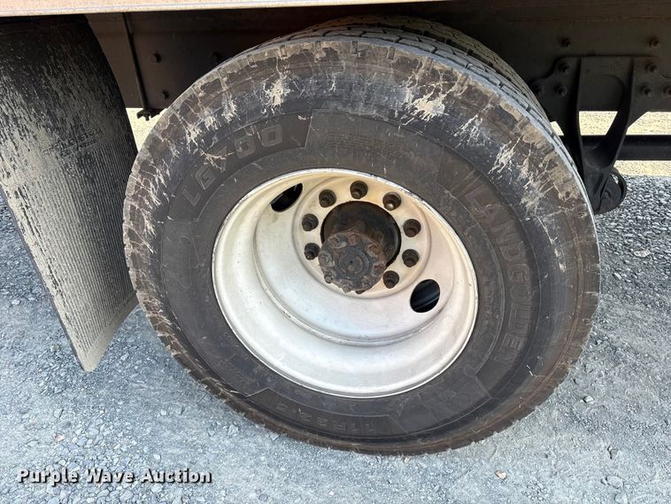 image for item YA6108 2018 International 4300 box truck