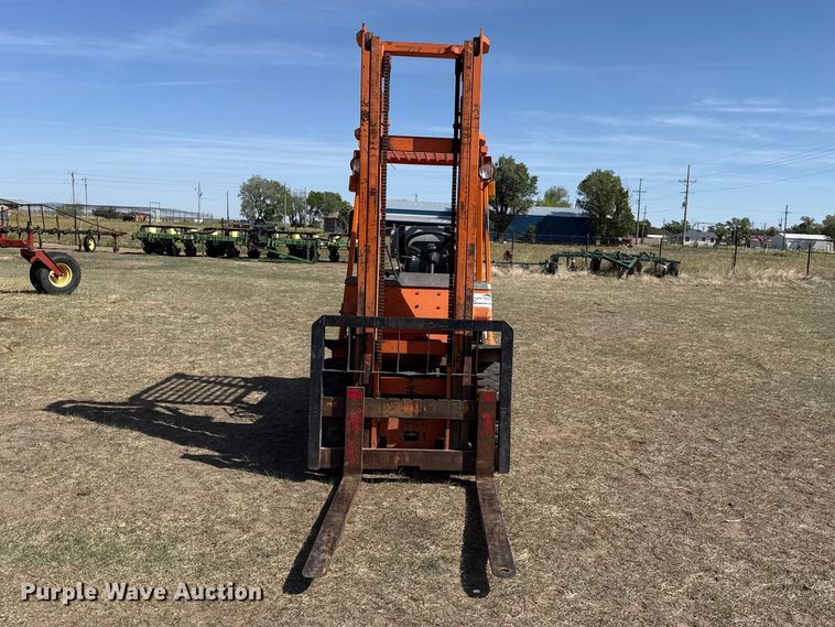 image for item DH1957 Toyota 4FG20 forklift