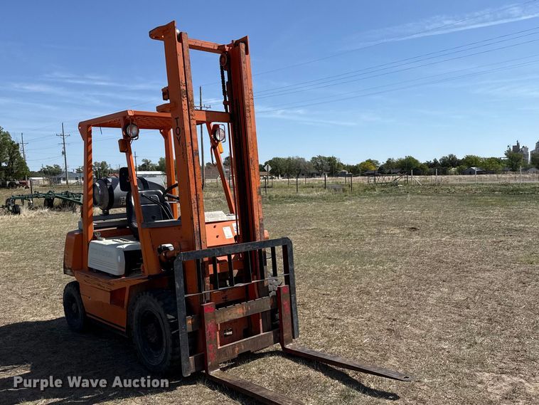 image for item DH1957 Toyota 4FG20 forklift