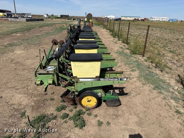 image for item DH1958 John Deere 7300 no-till planter