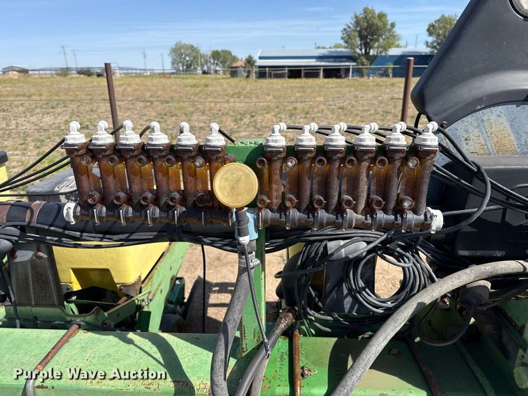 image for item DH1958 John Deere 7300 no-till planter