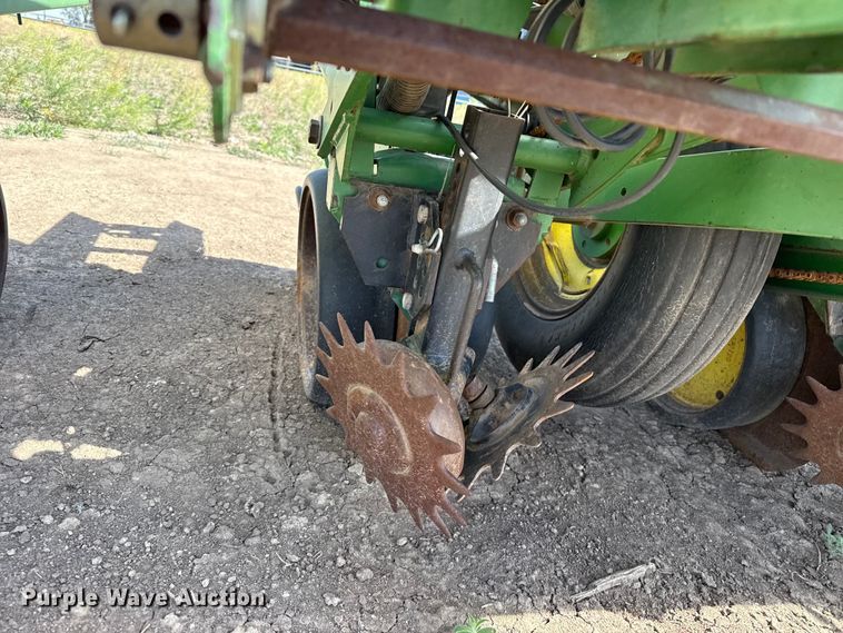 image for item DH1958 John Deere 7300 no-till planter
