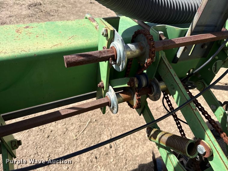 image for item DH1958 John Deere 7300 no-till planter