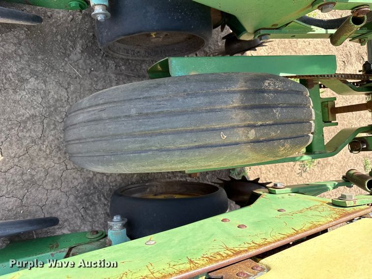image for item DH1958 John Deere 7300 no-till planter