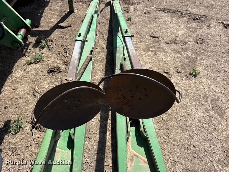image for item DH1958 John Deere 7300 no-till planter