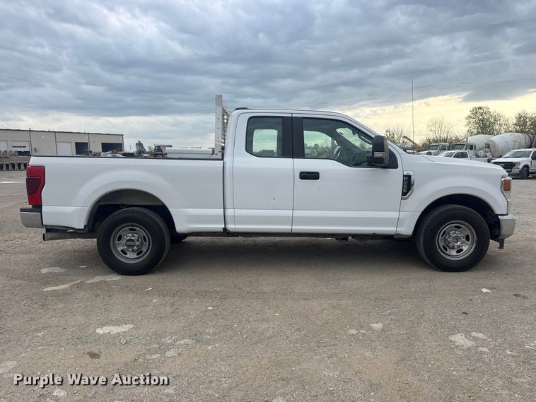 image for item DO8485 2020 Ford F250 Super Duty Ext. Cab pickup truck