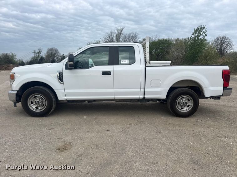 image for item DO8485 2020 Ford F250 Super Duty Ext. Cab pickup truck