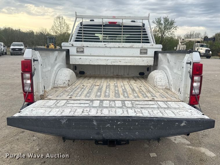 image for item DO8485 2020 Ford F250 Super Duty Ext. Cab pickup truck