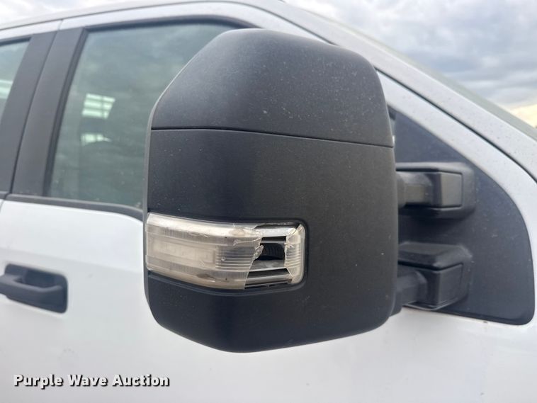 image for item DO8485 2020 Ford F250 Super Duty Ext. Cab pickup truck