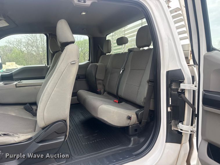 image for item DO8485 2020 Ford F250 Super Duty Ext. Cab pickup truck