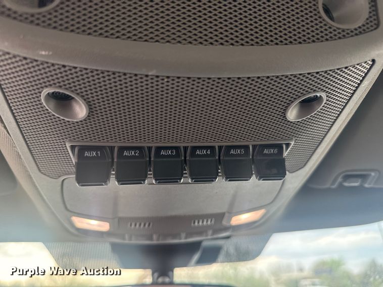 image for item DO8485 2020 Ford F250 Super Duty Ext. Cab pickup truck