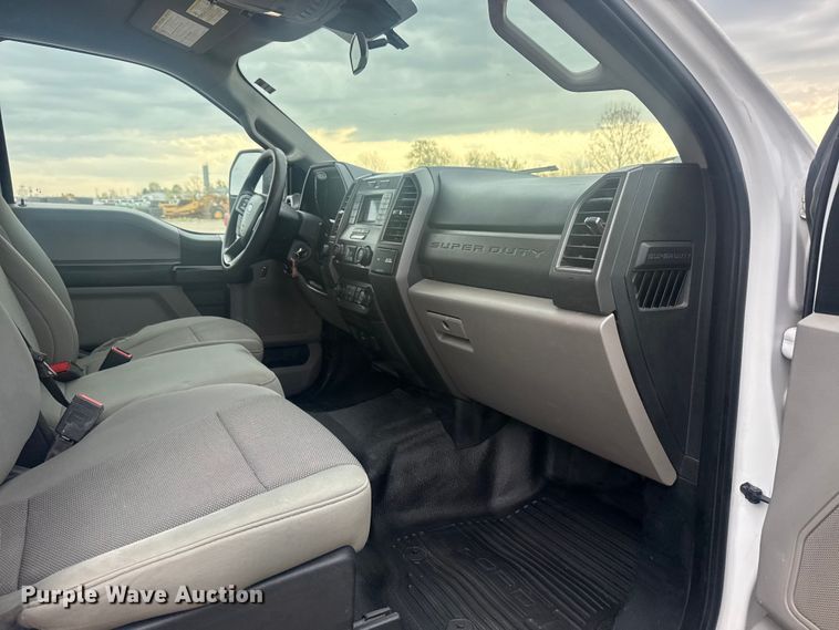 image for item DO8485 2020 Ford F250 Super Duty Ext. Cab pickup truck