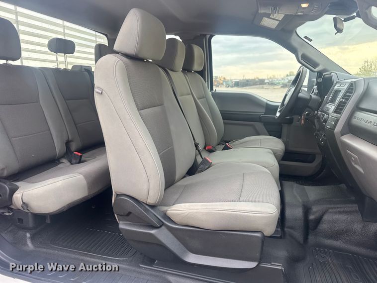 image for item DO8485 2020 Ford F250 Super Duty Ext. Cab pickup truck