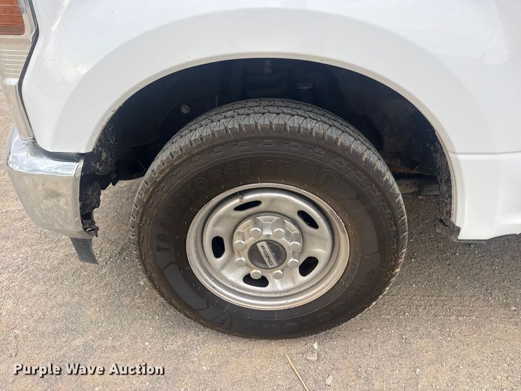 image for item DO8485 2020 Ford F250 Super Duty Ext. Cab pickup truck