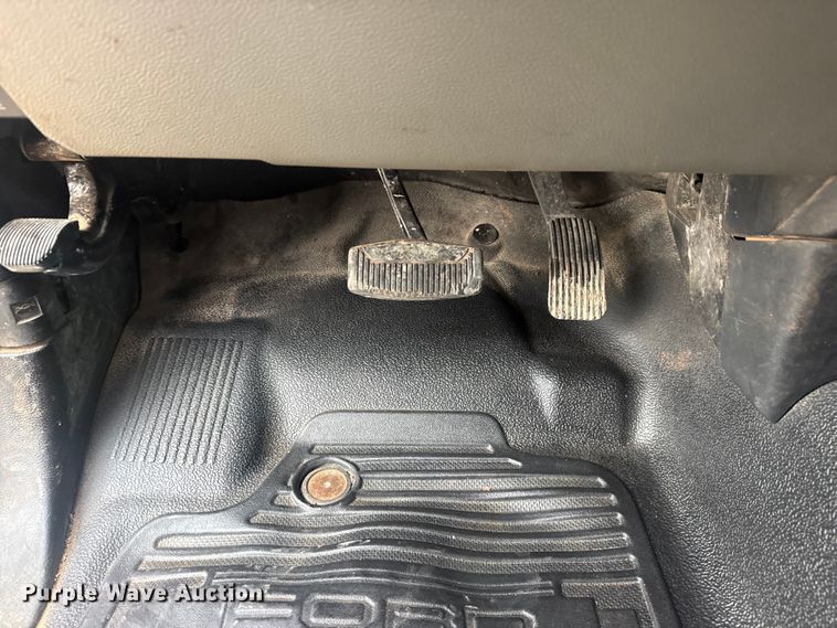 image for item DO8486 2021 Ford F250 Super Duty Ext. Cab pickup truck