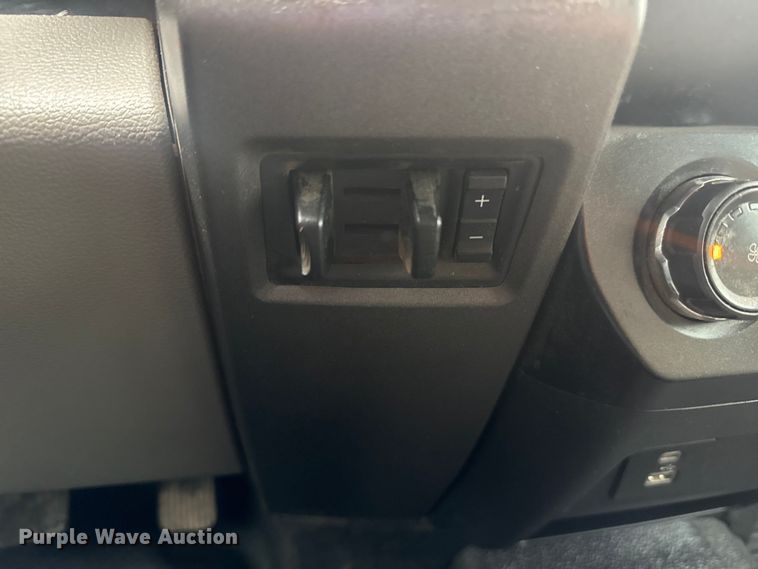 image for item DO8486 2021 Ford F250 Super Duty Ext. Cab pickup truck